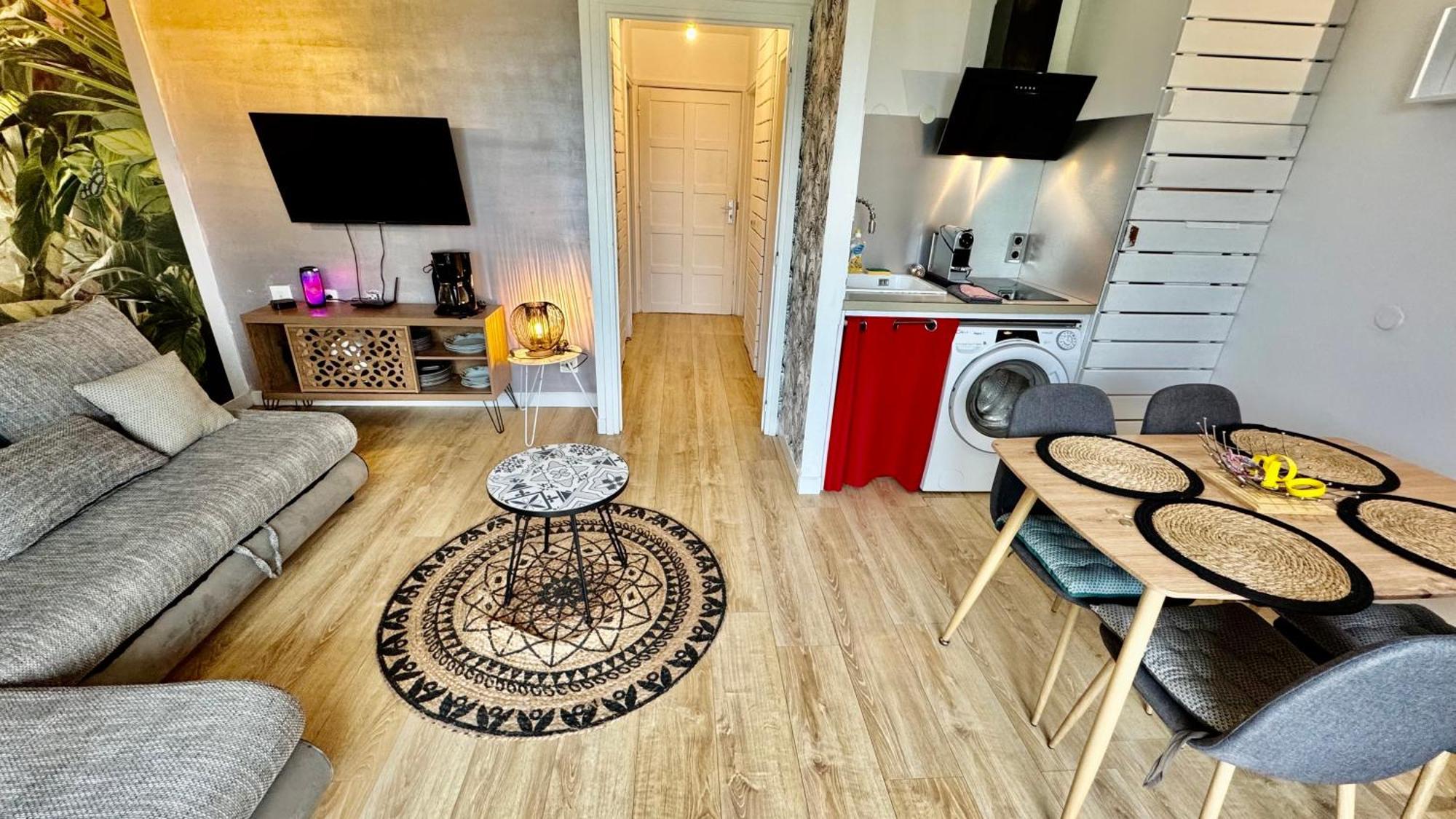 Bikini & Martini Residence Manganao Plage & Piscine Privee 생프랑수아 외부 사진